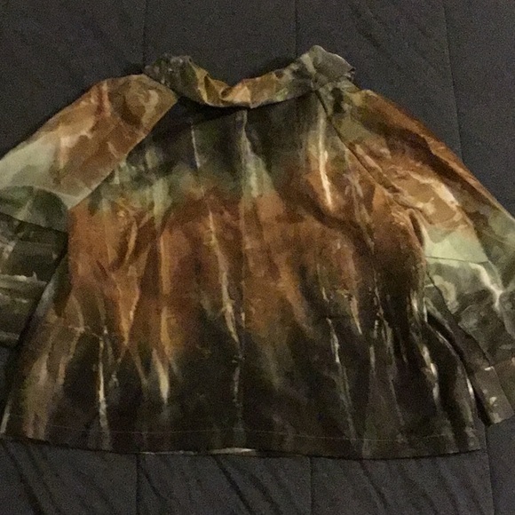 Abstract print jacket size large - Picture 2 of 4